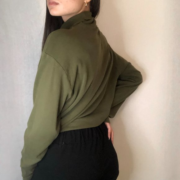 Unisex Green Staple Olive Toned Smooth Turtle Neck - Picture 4 of 7